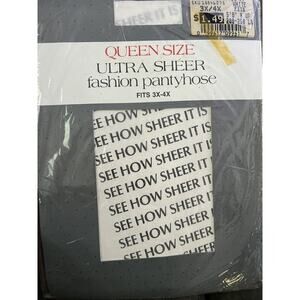 QUEEN SIZE Vintage White Sheer Nylon PANTYHOSE - Size 3X-4X 5’8”, 250lbs NOS